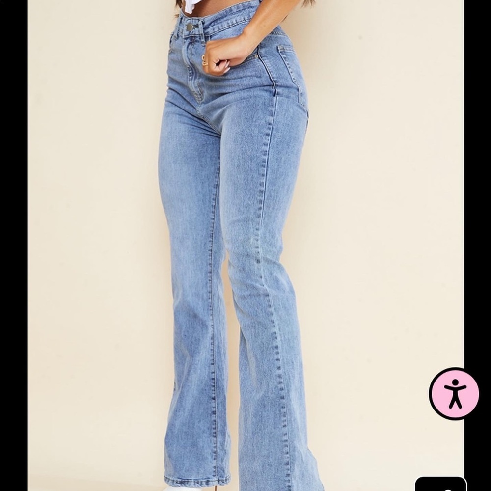 PrettyLittleThing Flare Jeans